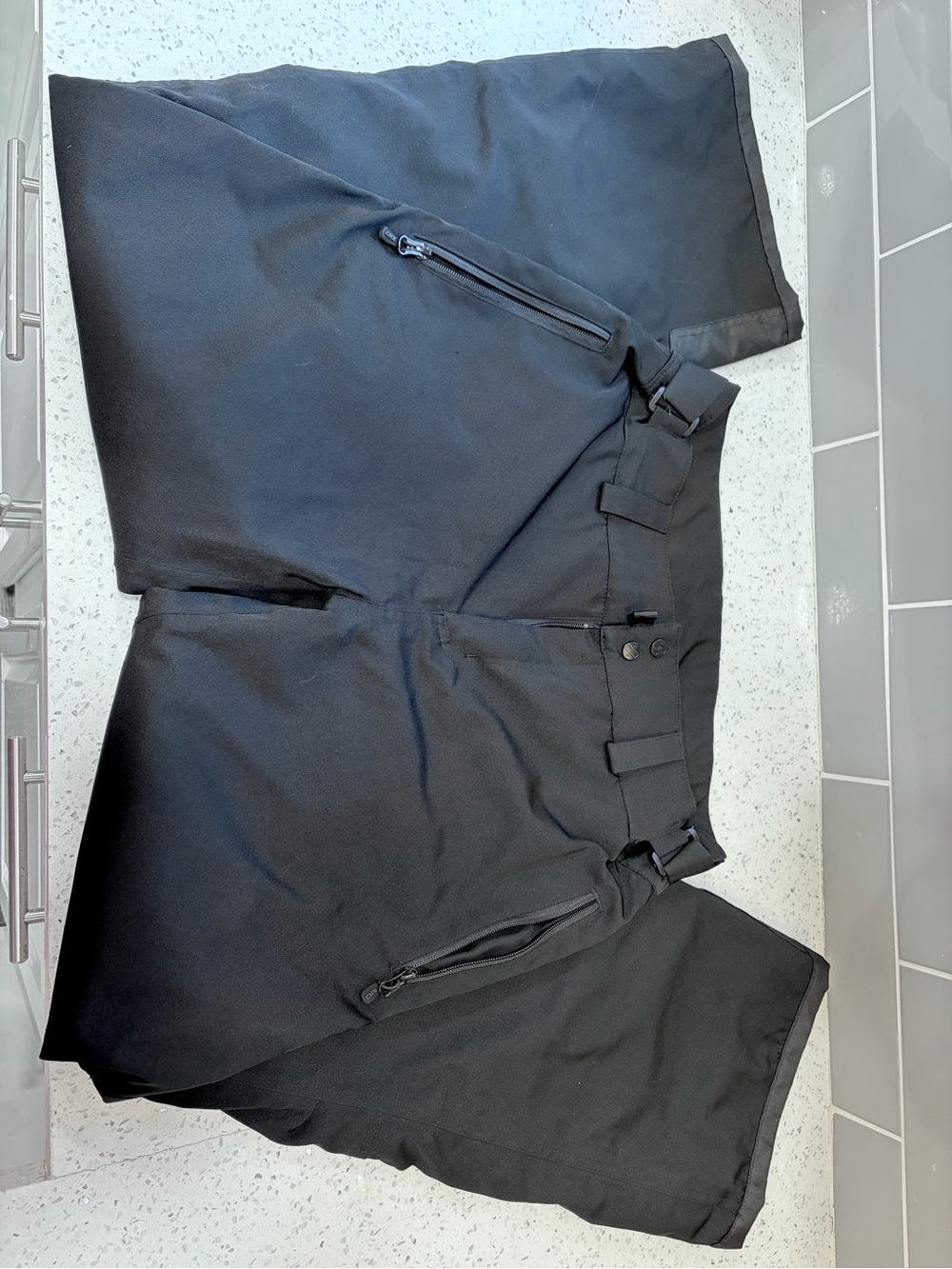 Chamonix Men’s Snowboard pants - medium